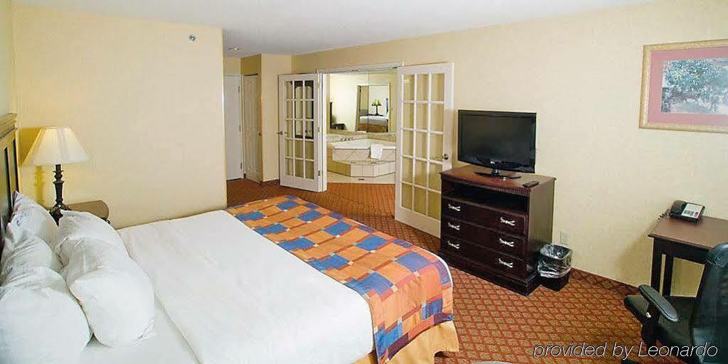 La Quinta By Wyndham אוונסוויל מראה חיצוני תמונה